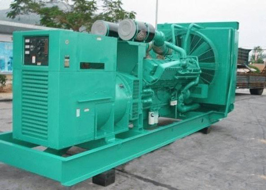 彭水75kw康明斯柴油发电车出租